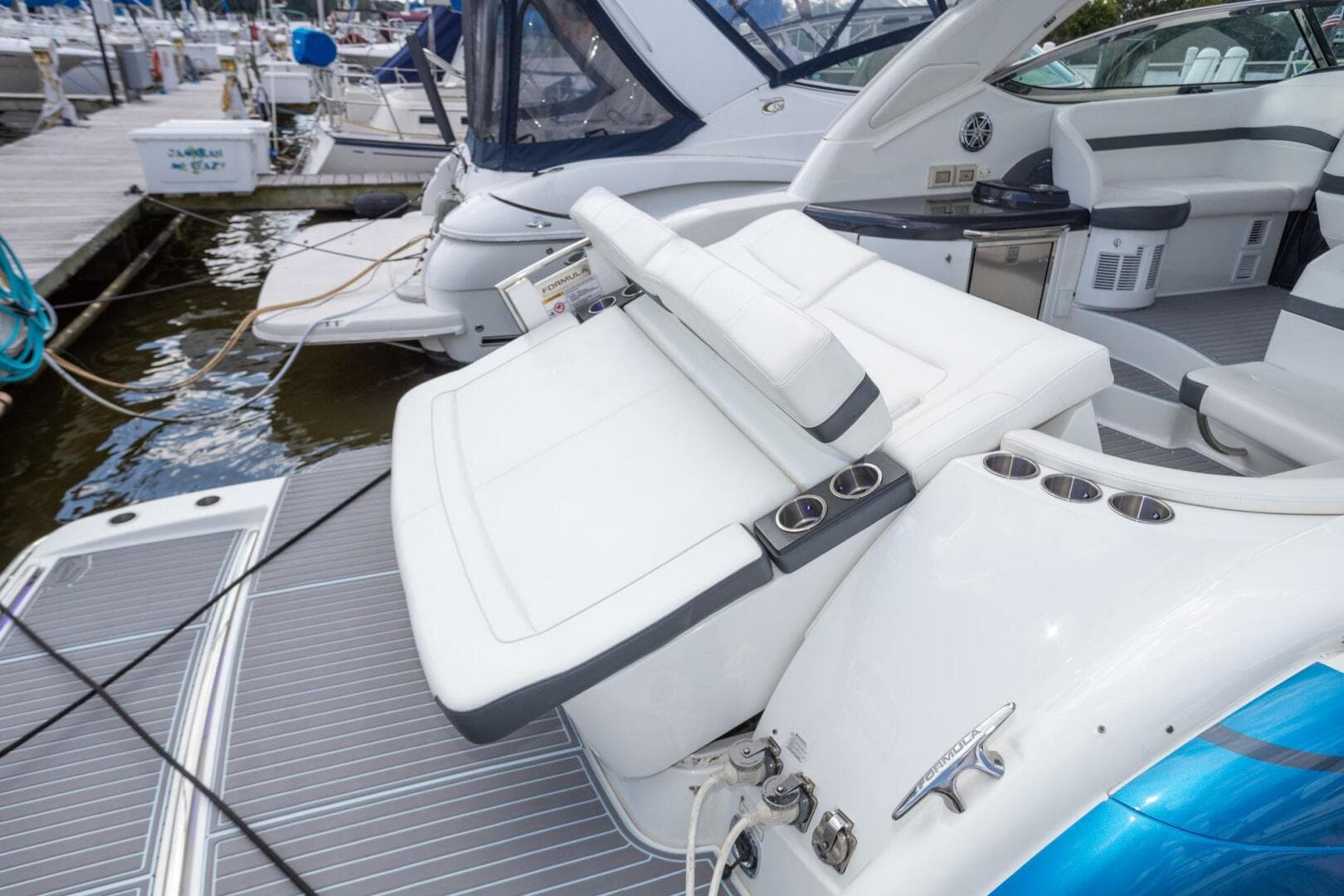 2018 Formula 37 Performance Cruiser — photo 63