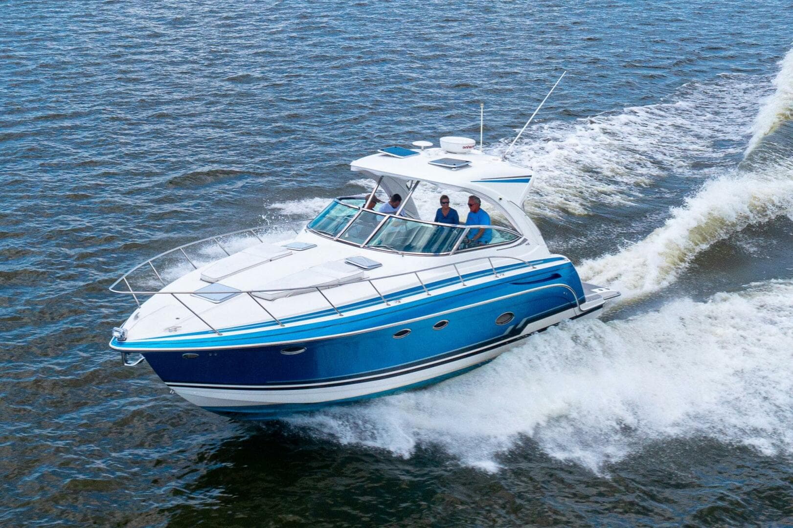 2018 Formula 37 Performance Cruiser — photo 4