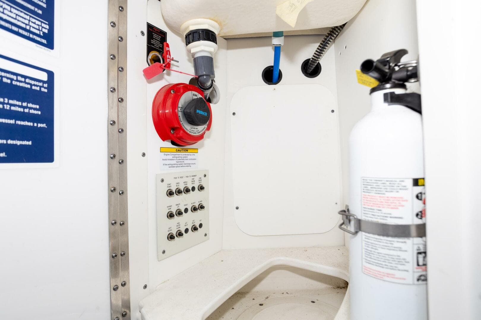 2018 Formula 37 Performance Cruiser — photo 69