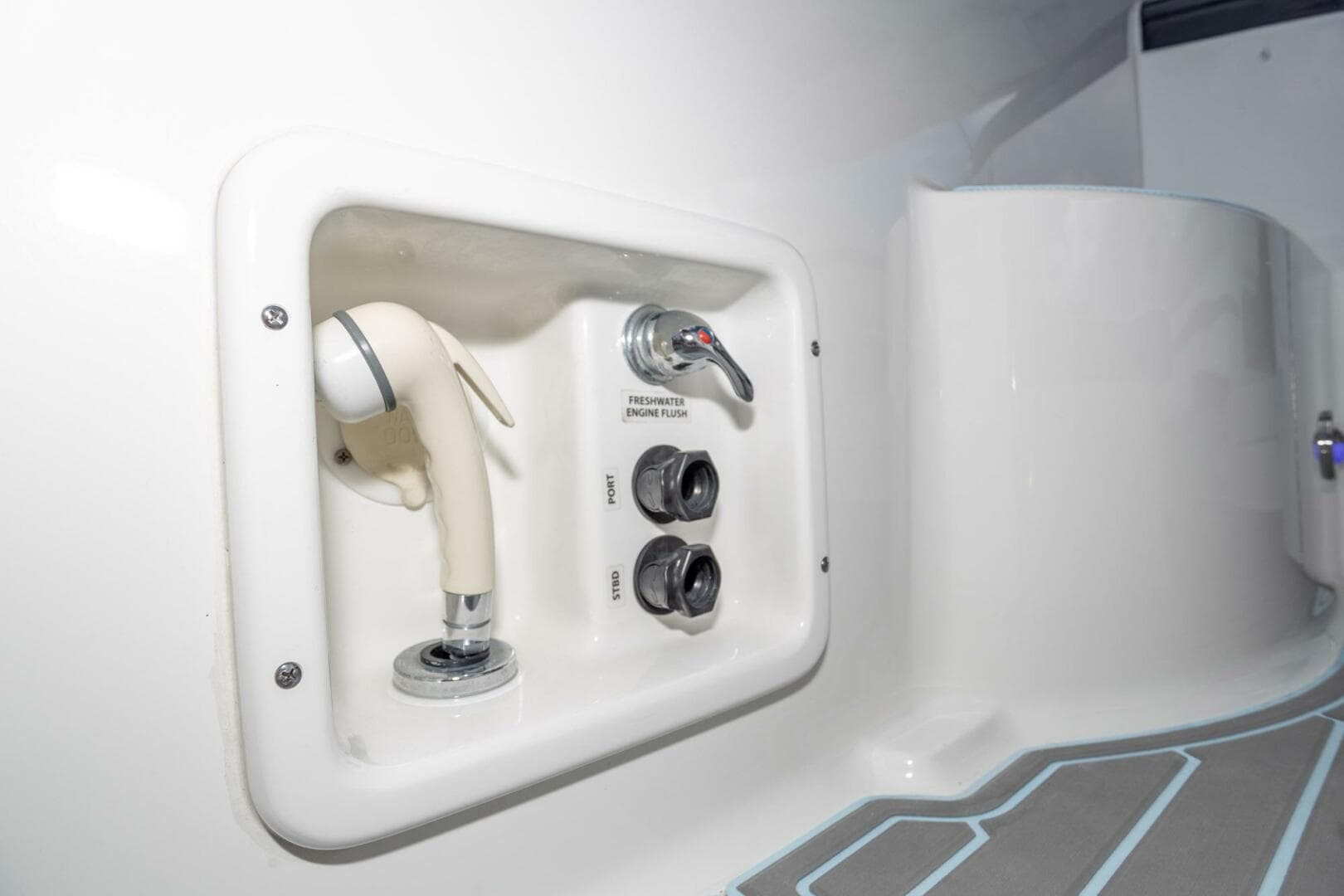 2018 Formula 37 Performance Cruiser — photo 70