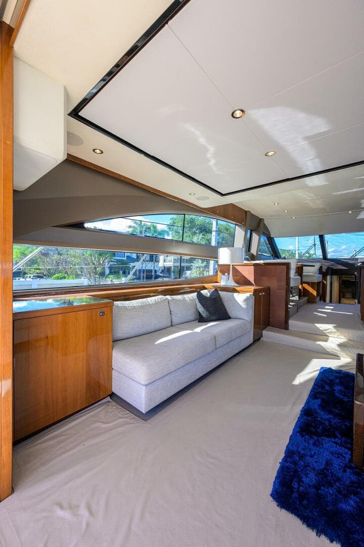 2016 Princess F64 — photo 11