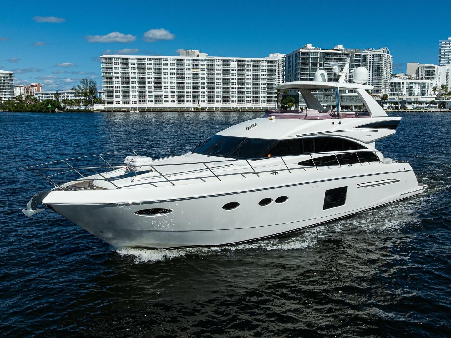 2016 Princess F64 — photo 93