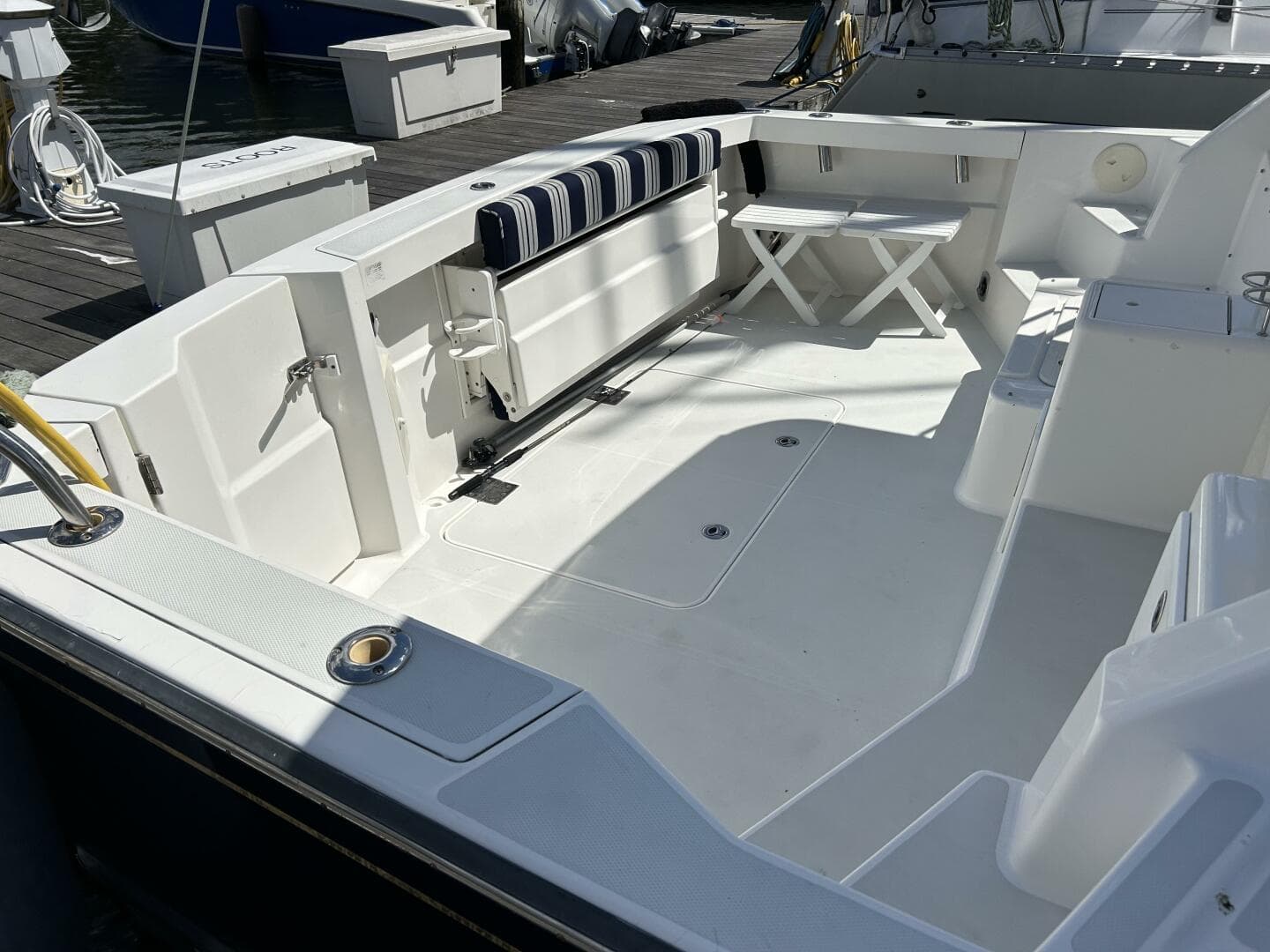 2005 Sabre 38 — photo 17