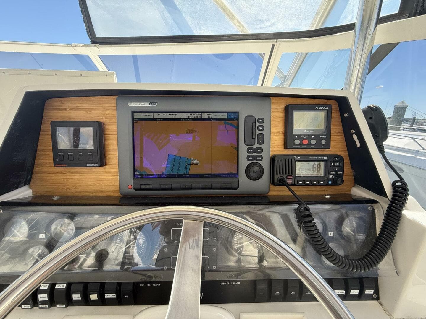 1997 Blackfin Combi 33 — photo 25