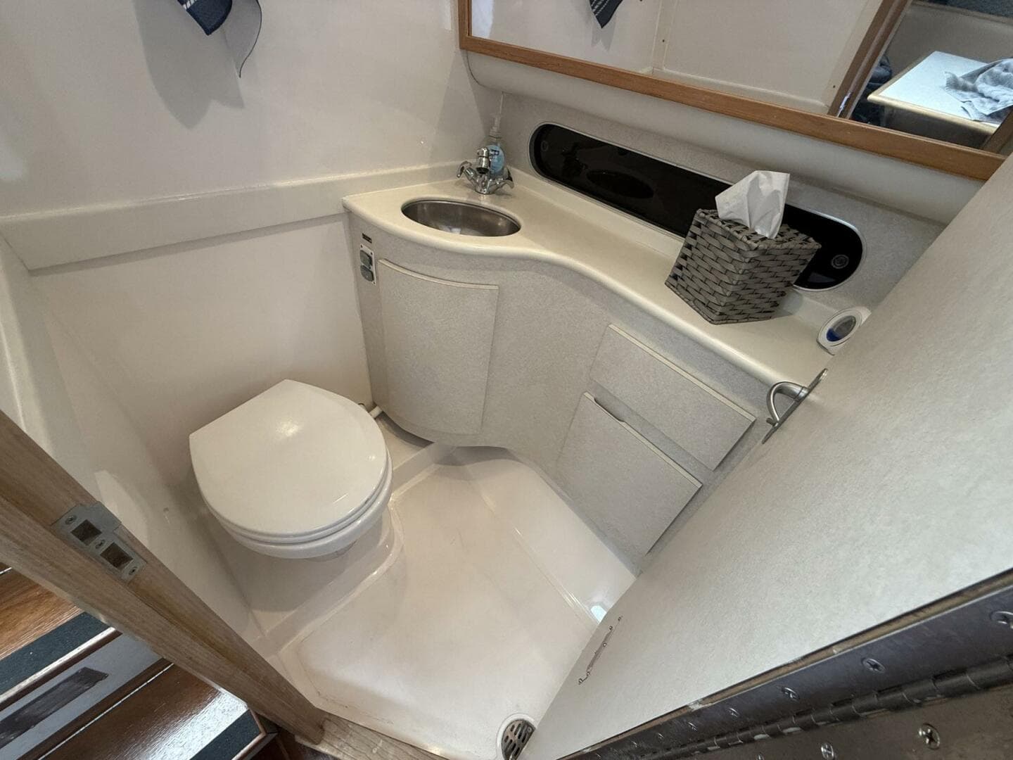 1997 Blackfin Combi 33 — photo 21