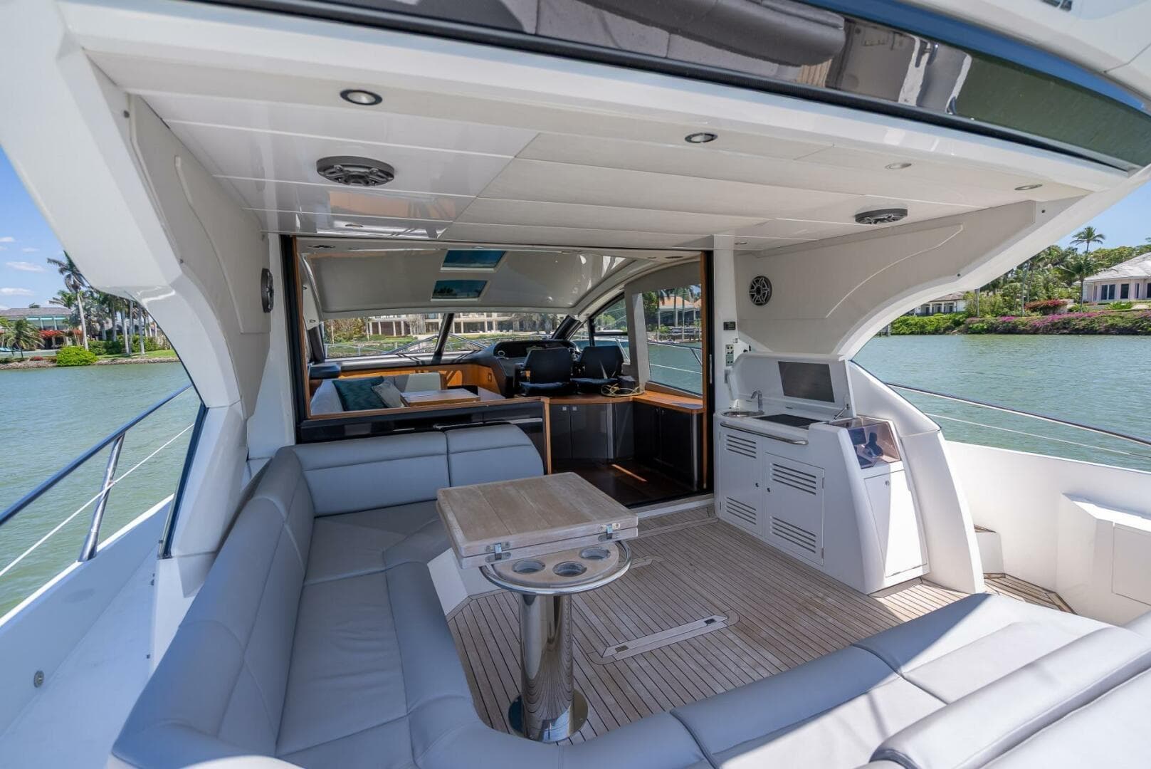 2018 Sunseeker Predator 57 — photo 42