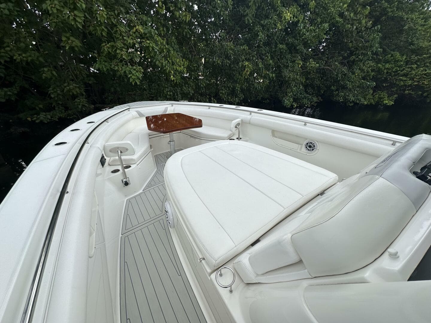 2015 Boston Whaler 370 Outrage — photo 12