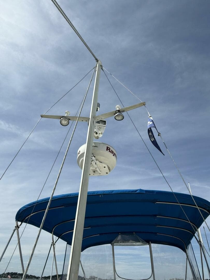 1999 Grand Banks 42 Classic — photo 20