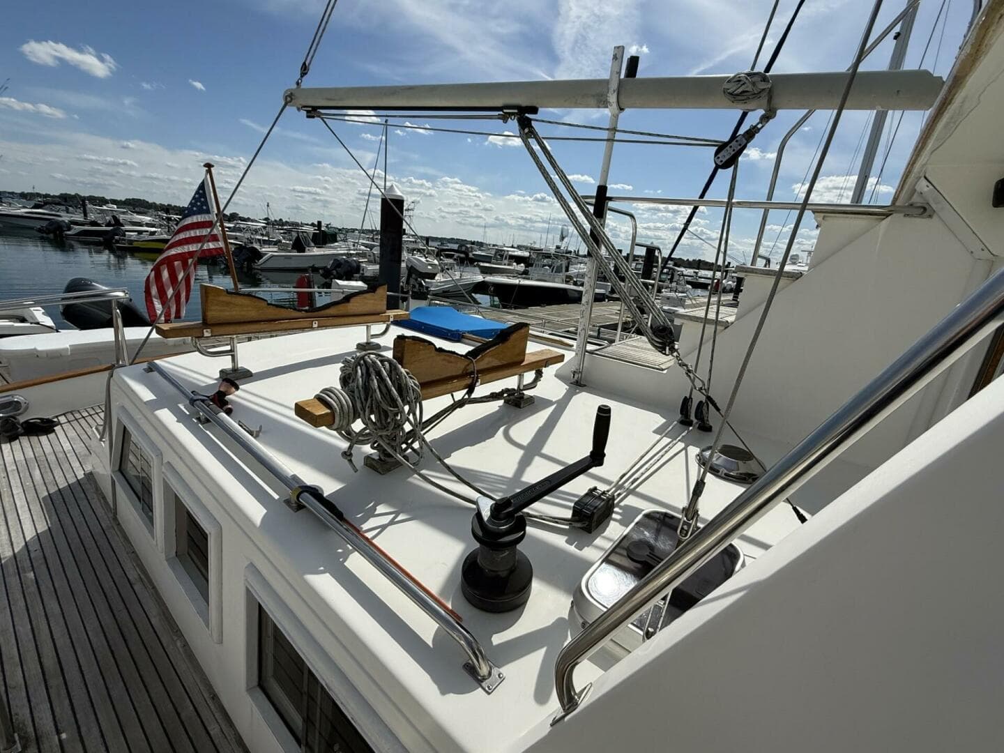 1999 Grand Banks 42 Classic — photo 21