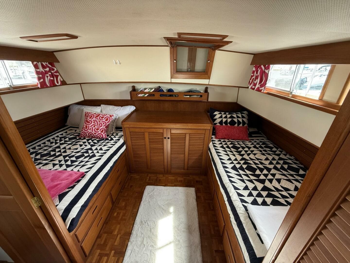 1999 Grand Banks 42 Classic — photo 50