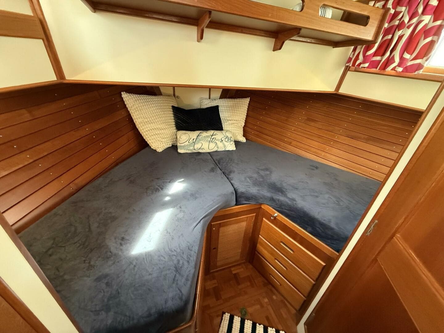 1999 Grand Banks 42 Classic — photo 45