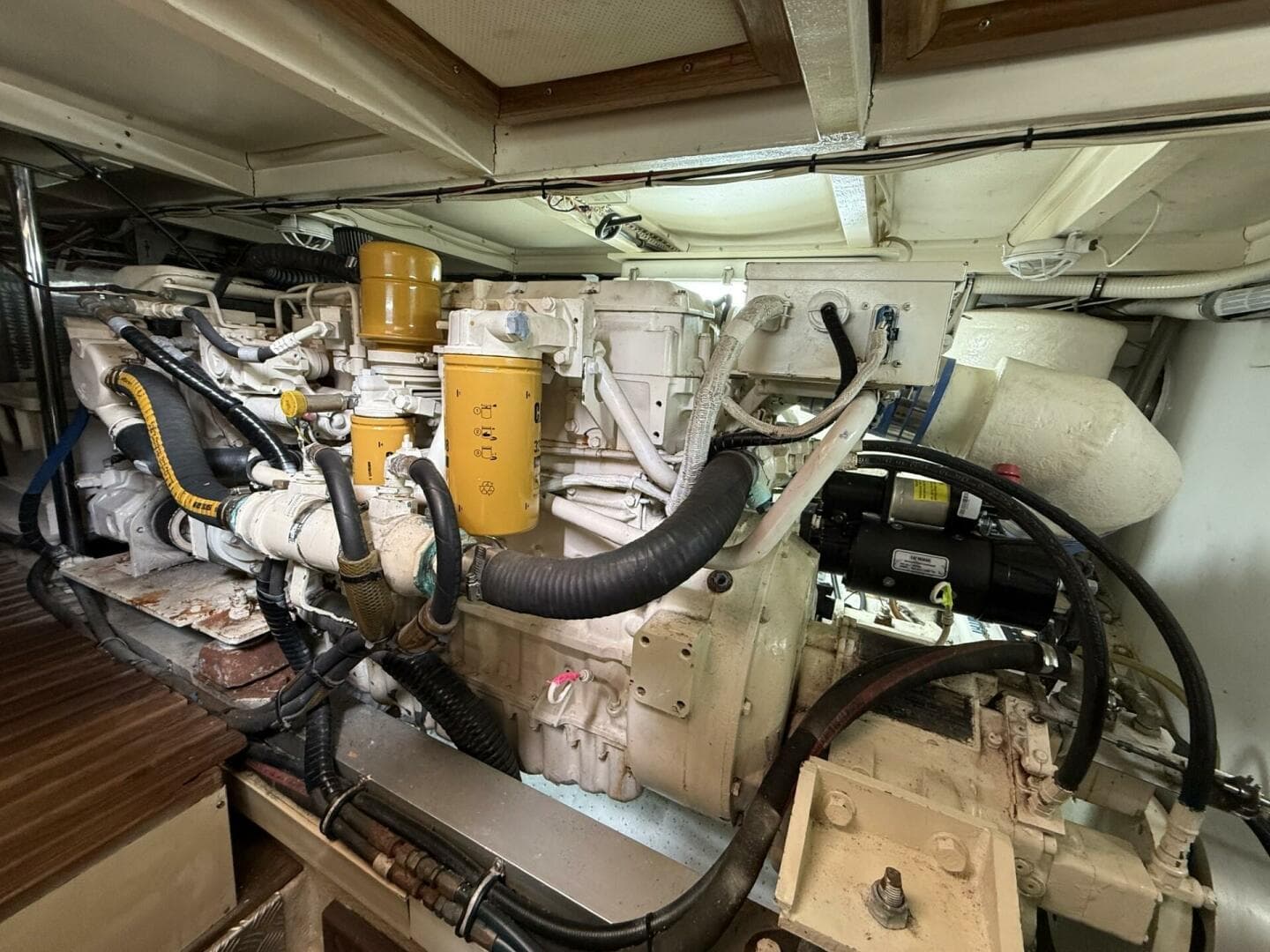 1999 Grand Banks 42 Classic — photo 62