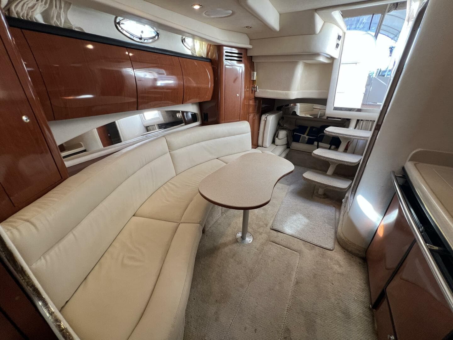 2002 Sea Ray 360 Sundancer — photo 23