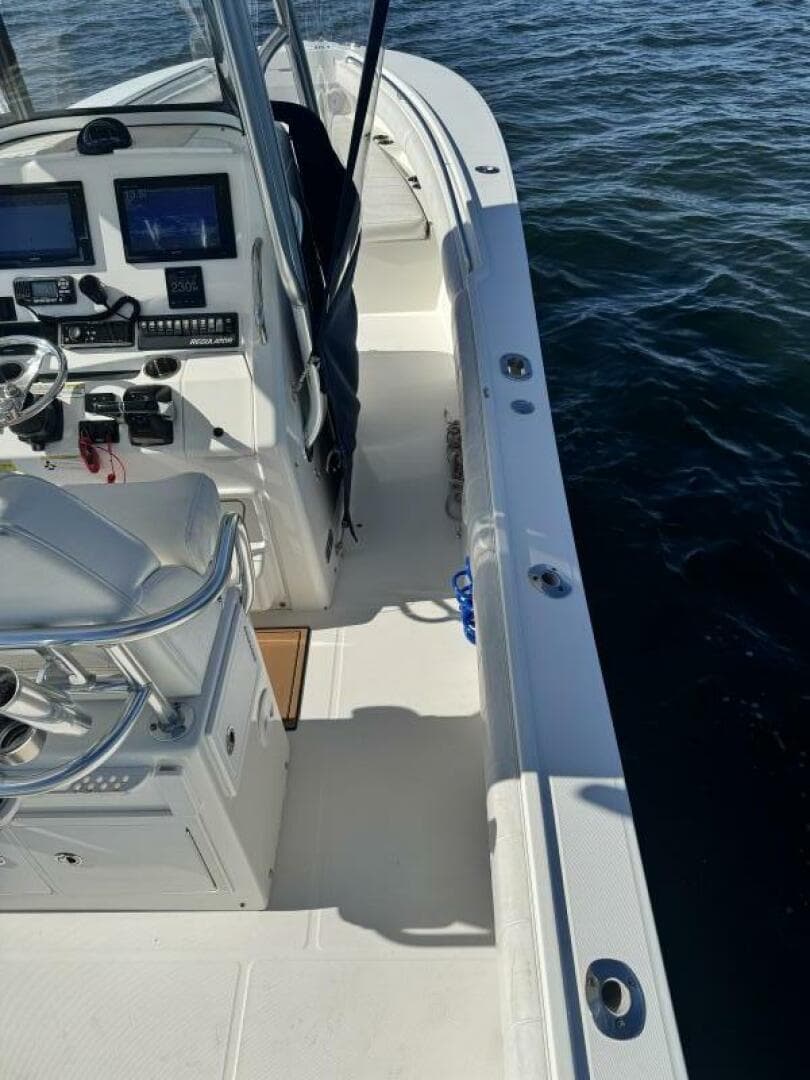 2015 Regulator — photo 20