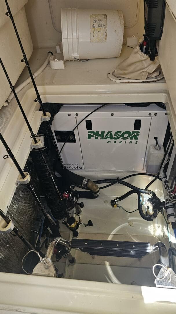 2008 Hydra-Sports 3500 Vx Repowered — photo 42