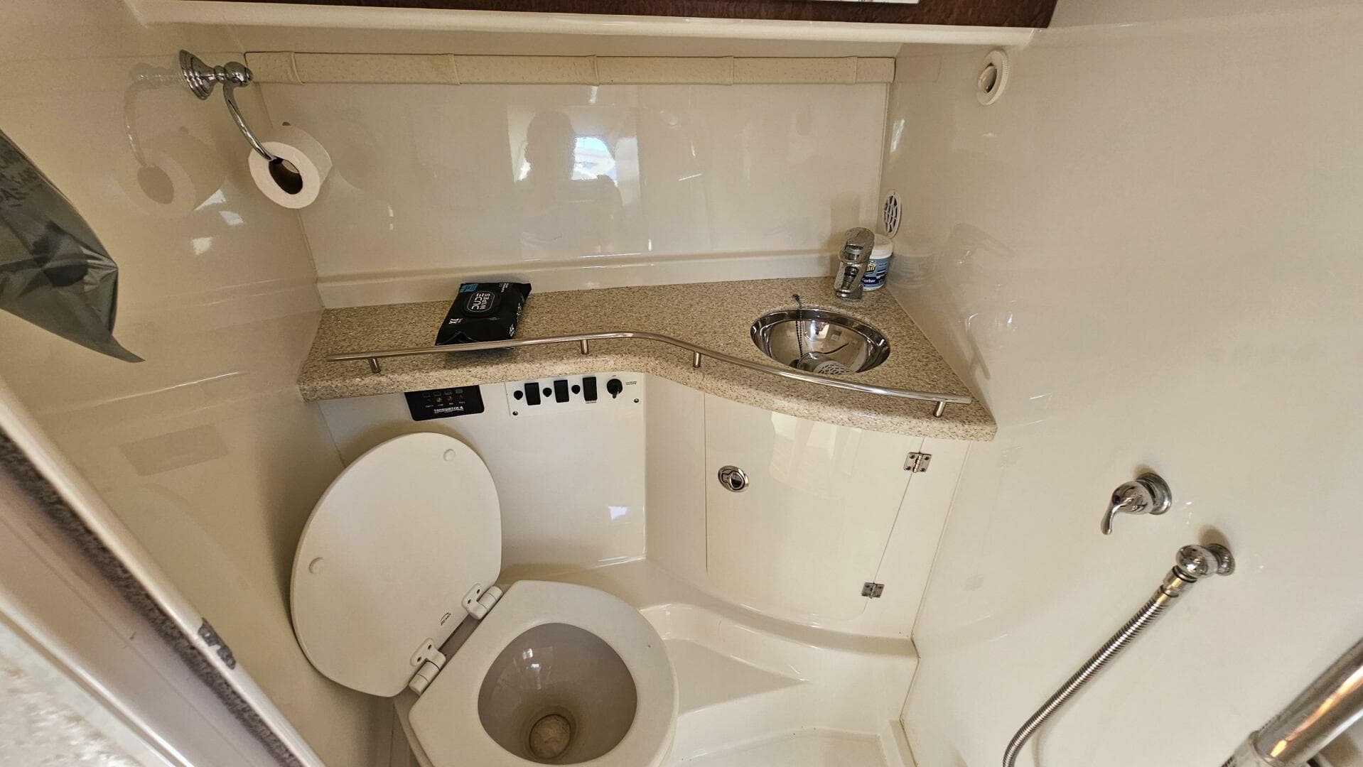 2008 Hydra-Sports 3500 Vx Repowered — photo 40