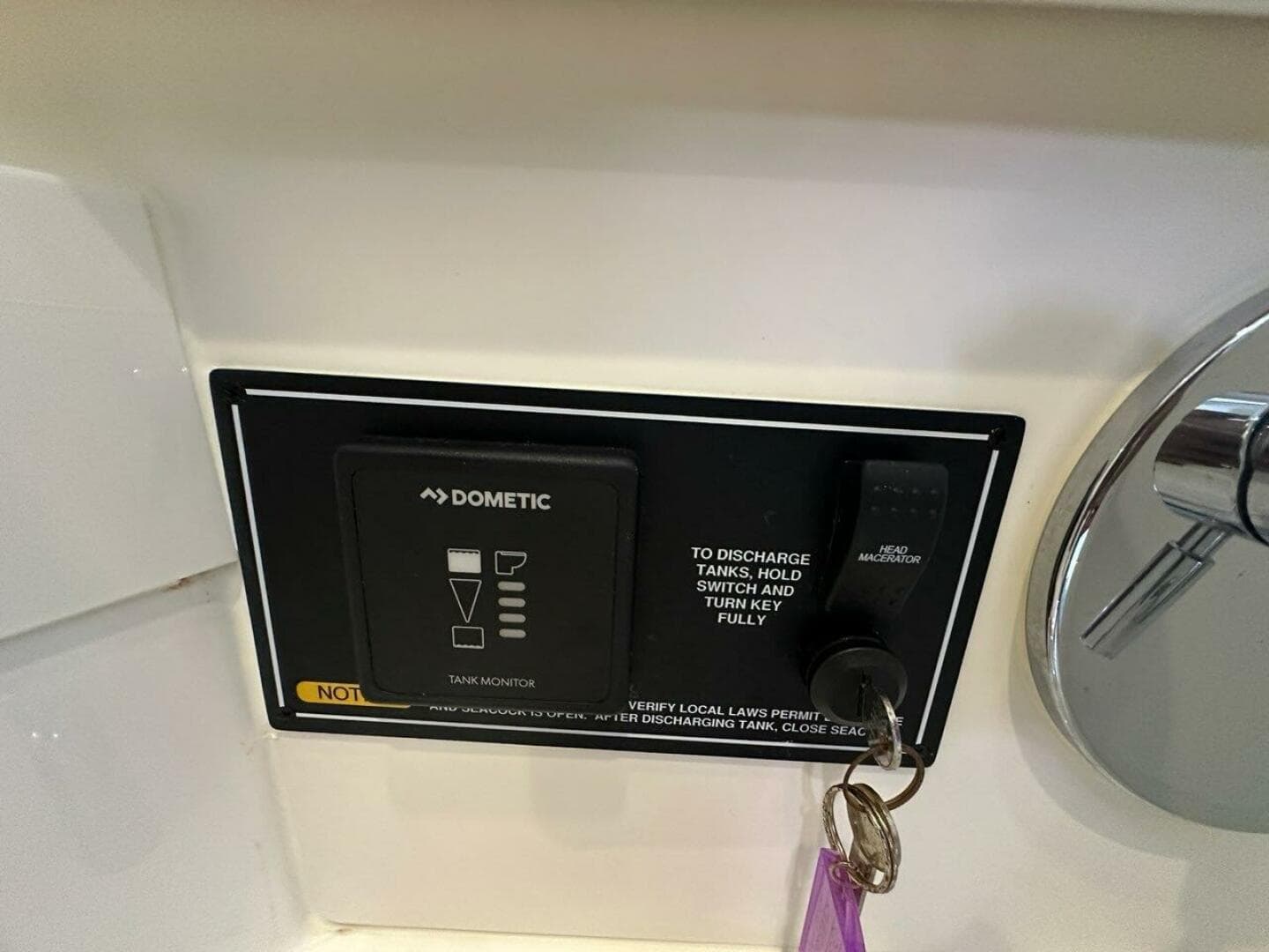 2020 Pursuit 355 OS — photo 33