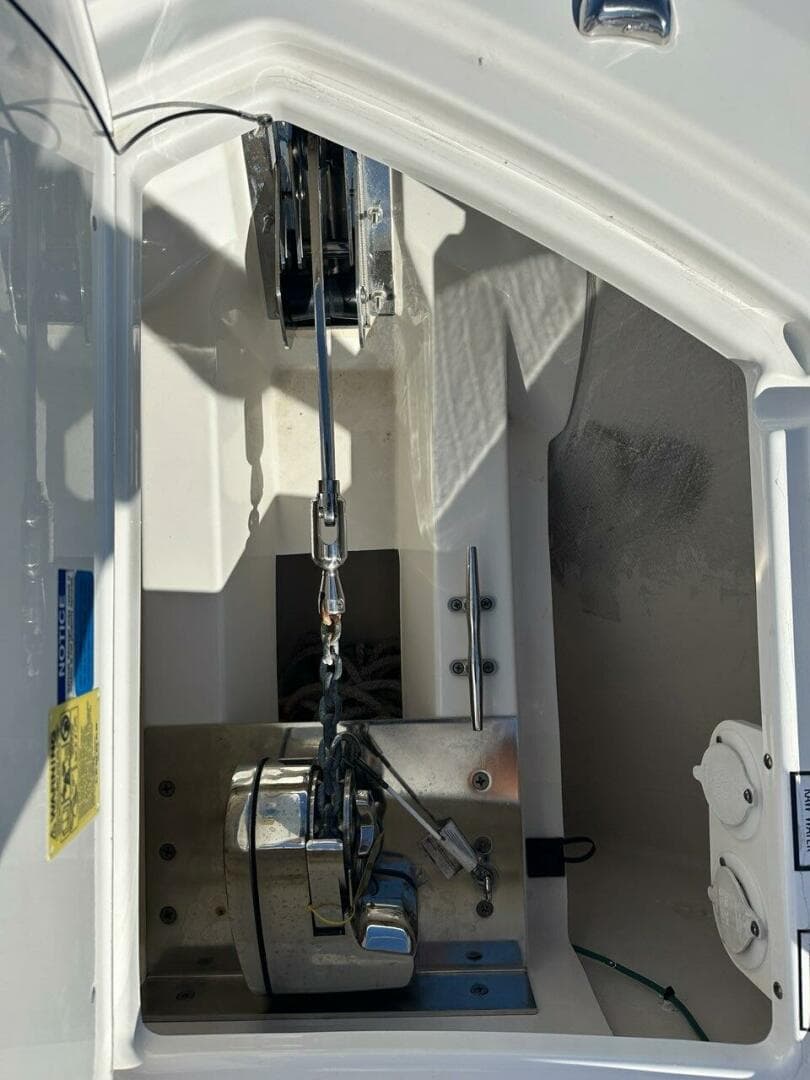 2020 Pursuit 355 OS — photo 52