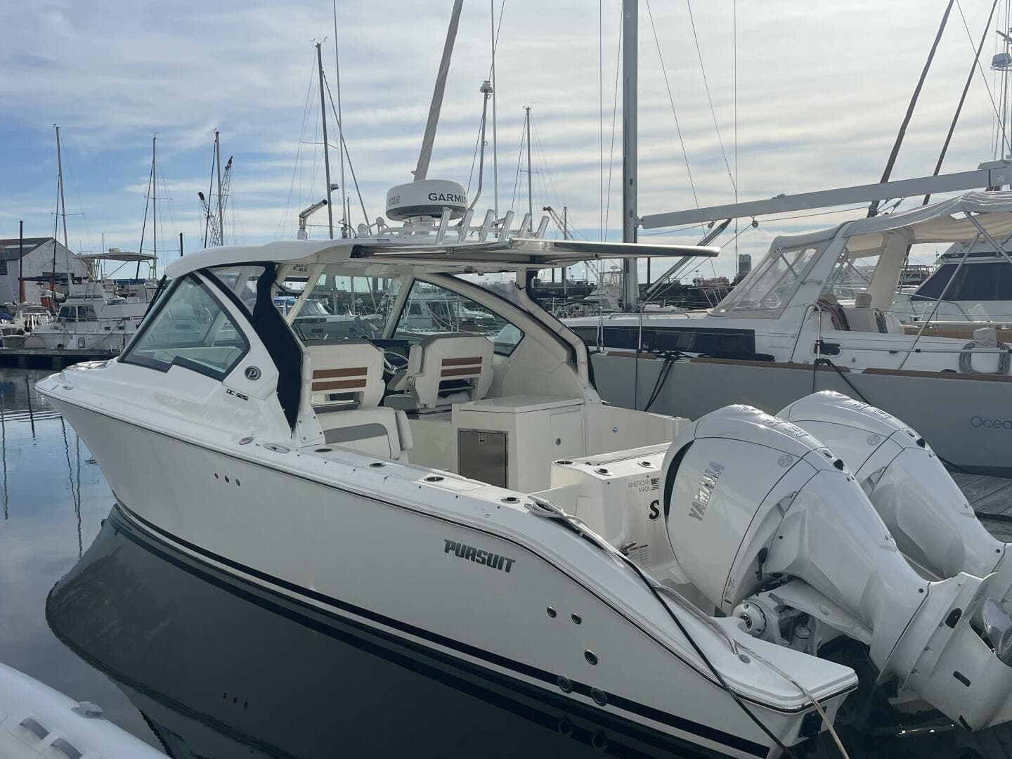 2022 Pursuit DC 326 — photo 10