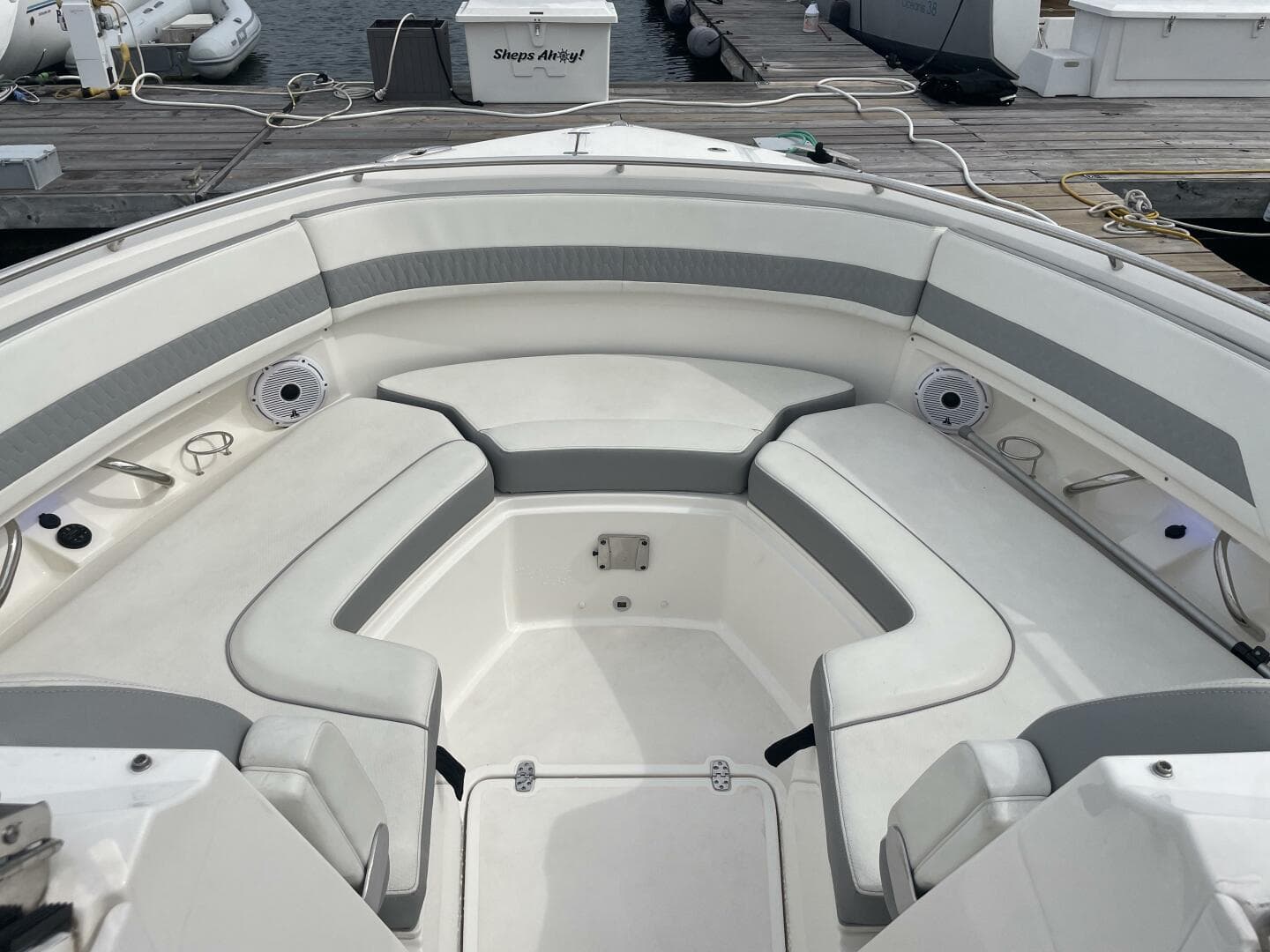 2022 Pursuit DC 326 — photo 16