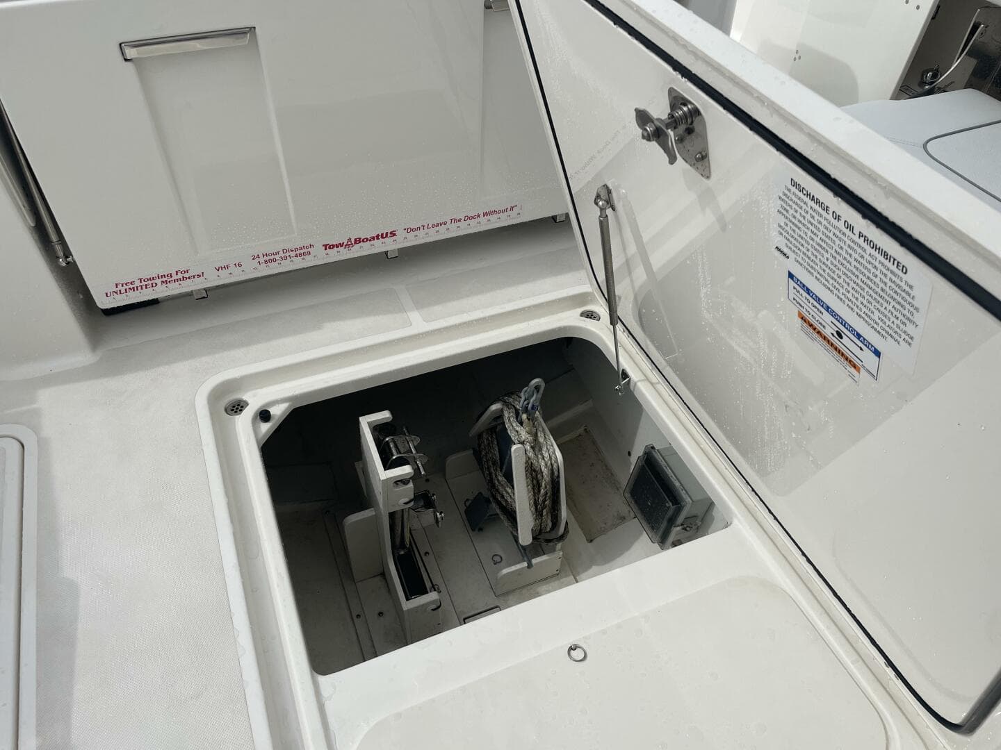 2022 Pursuit DC 326 — photo 27