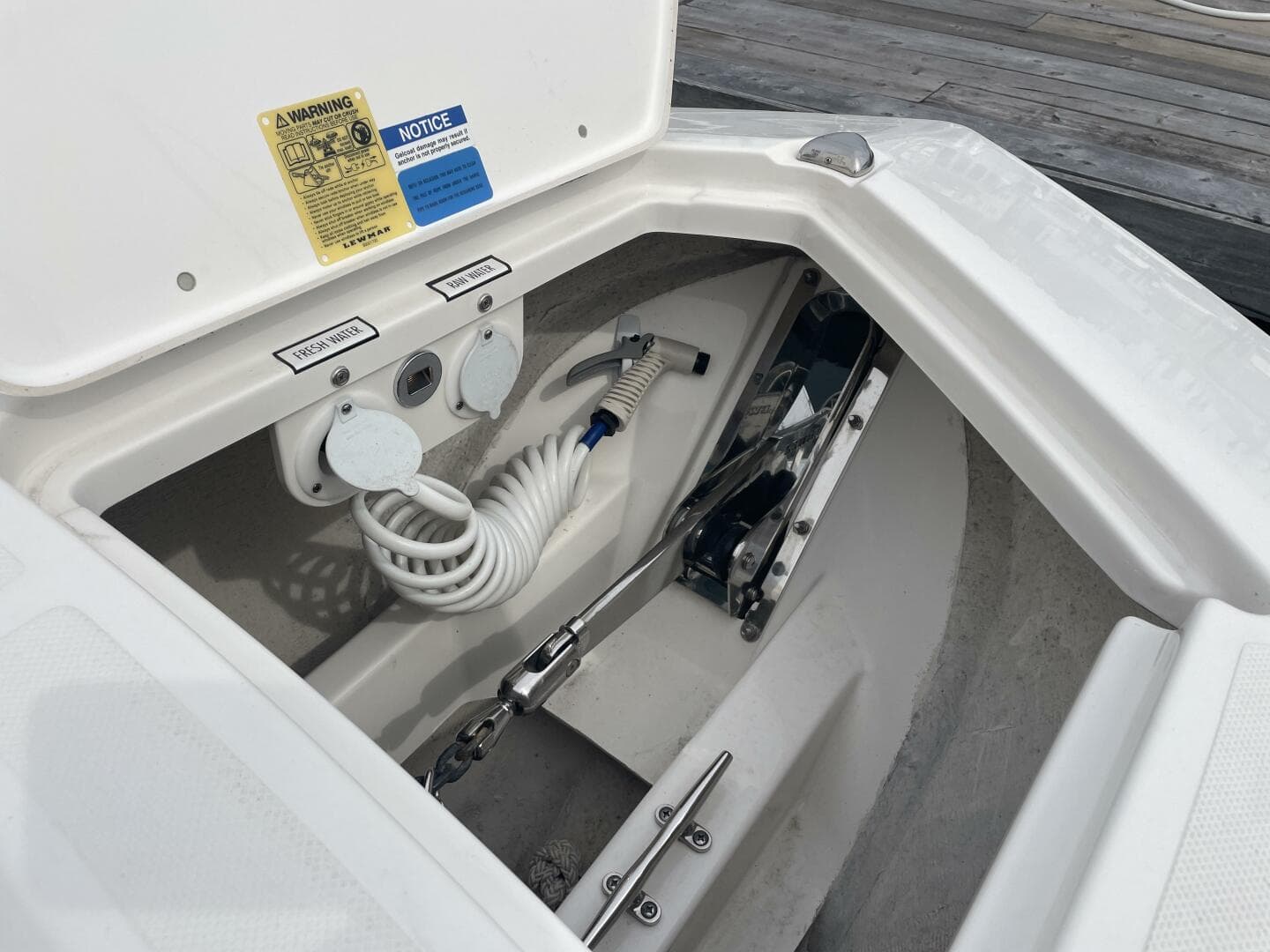 2022 Pursuit DC 326 — photo 19