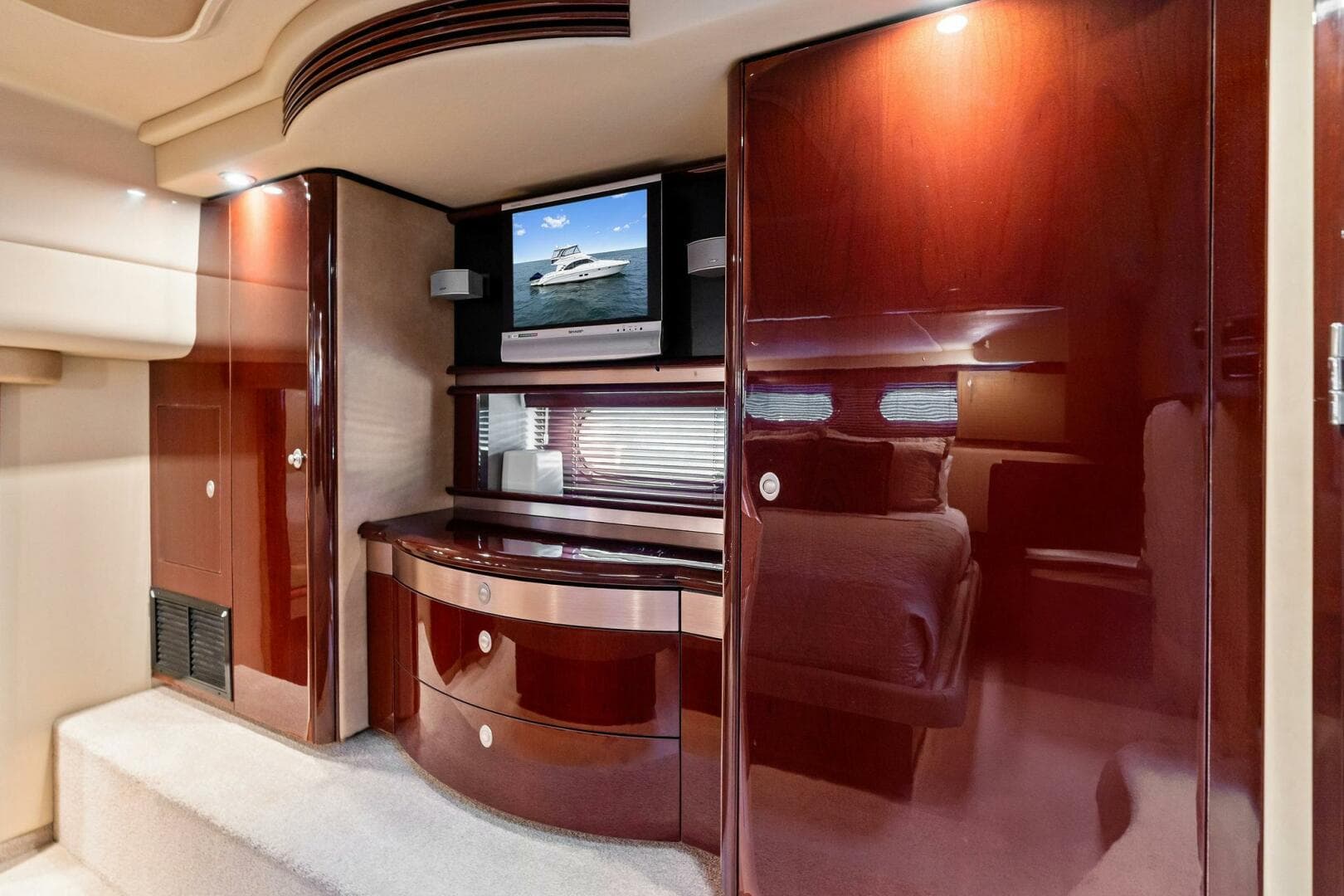 2007 Sea Ray 58 Sedan Bridge — photo 50