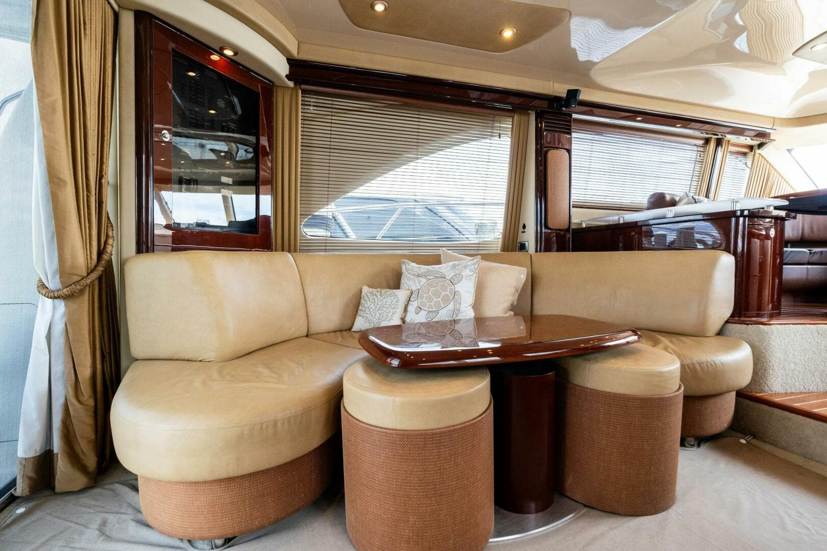 2007 Sea Ray 58 Sedan Bridge — photo 28