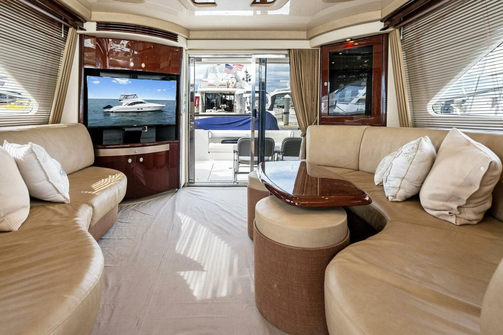 2007 Sea Ray 58 Sedan Bridge — photo 25