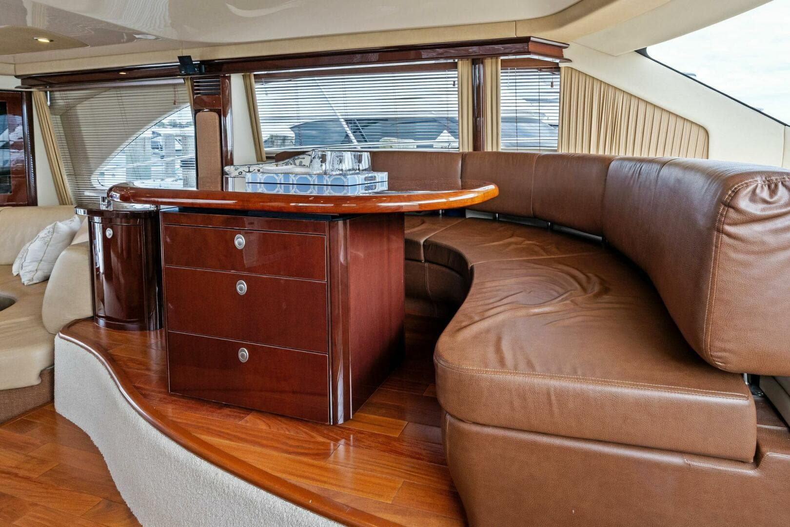 2007 Sea Ray 58 Sedan Bridge — photo 34