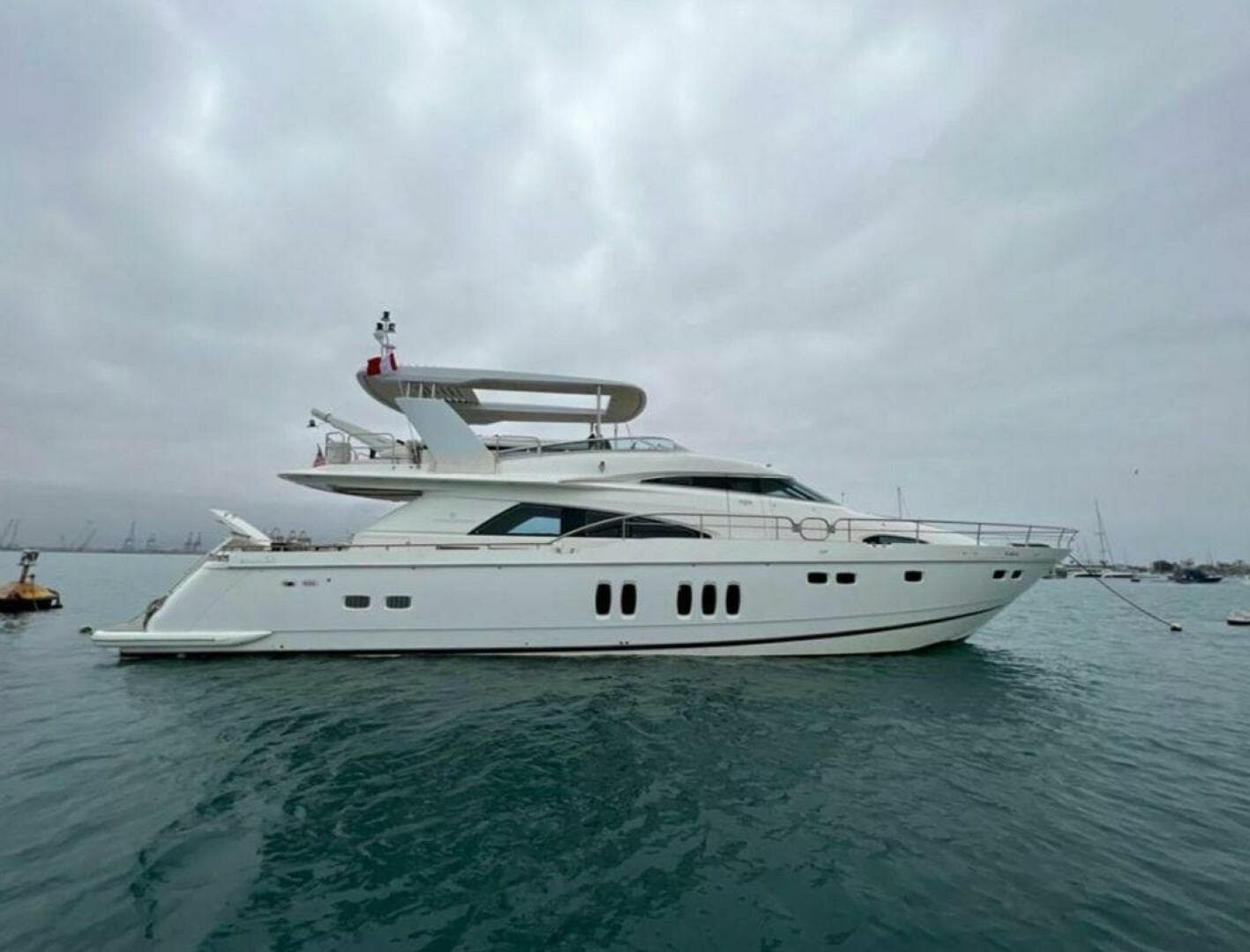2008 Fairline Squadron 74 — photo 3