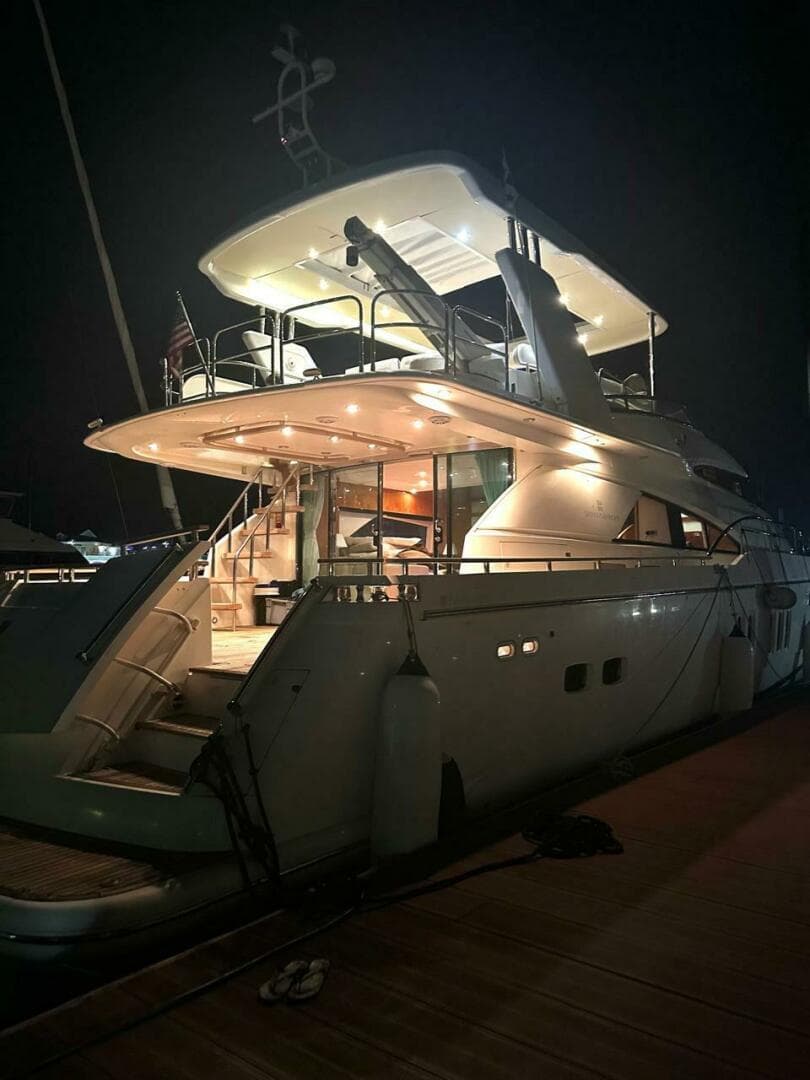 2008 Fairline Squadron 74 — photo 4