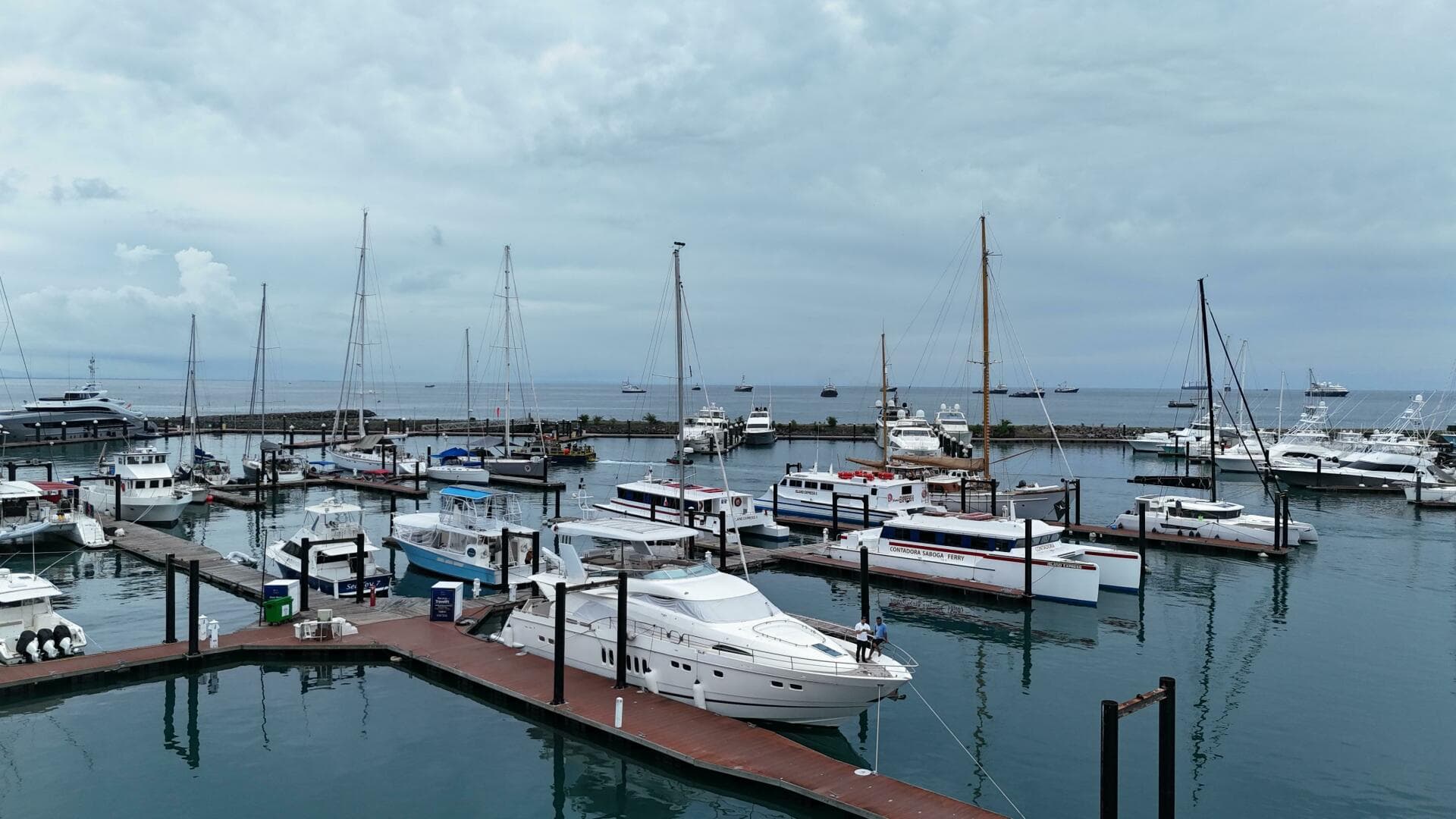 2008 Fairline Squadron 74 — photo 32