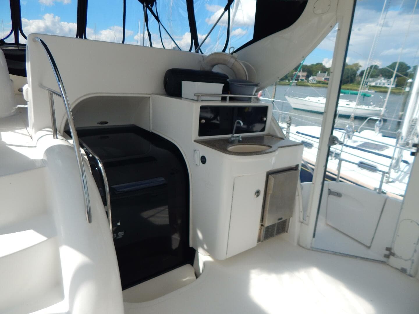 2005 Meridian 408 — photo 33