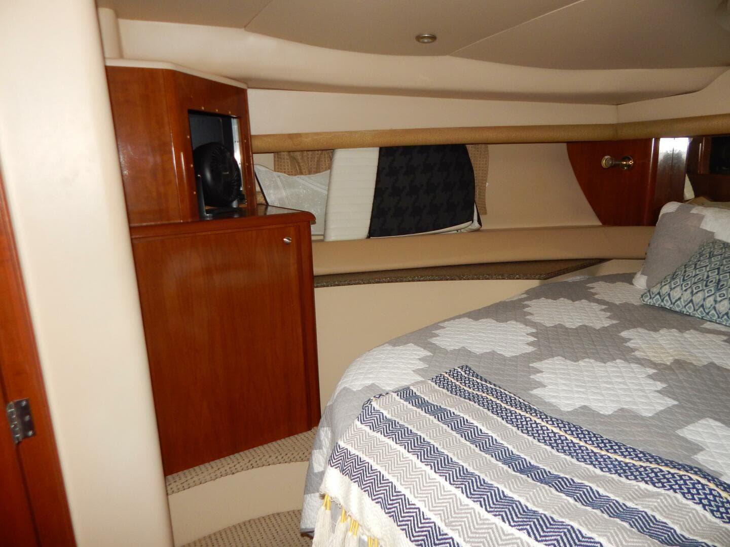 2005 Meridian 408 — photo 4
