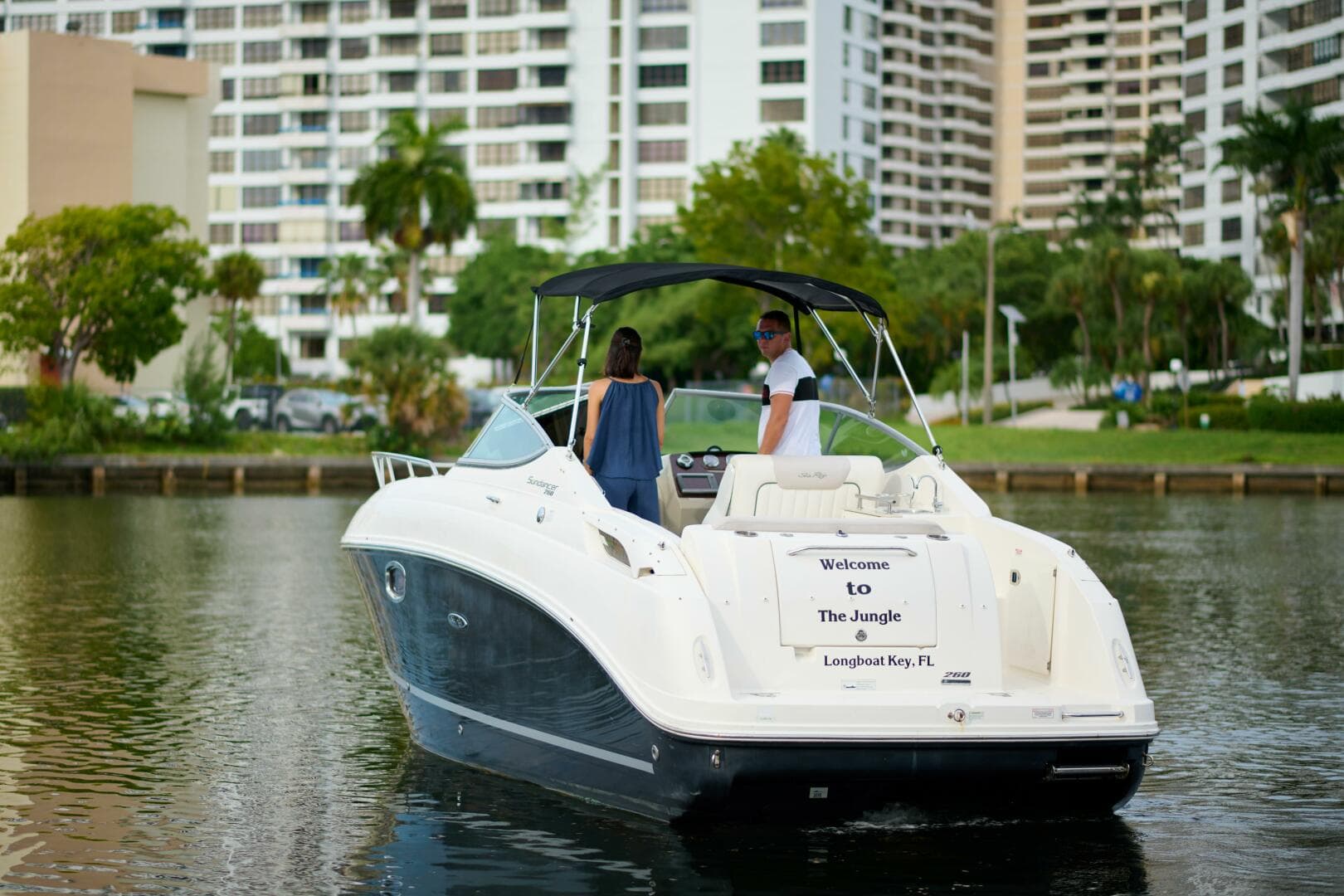 2011 Sea Ray 260 Sundancer — photo 5
