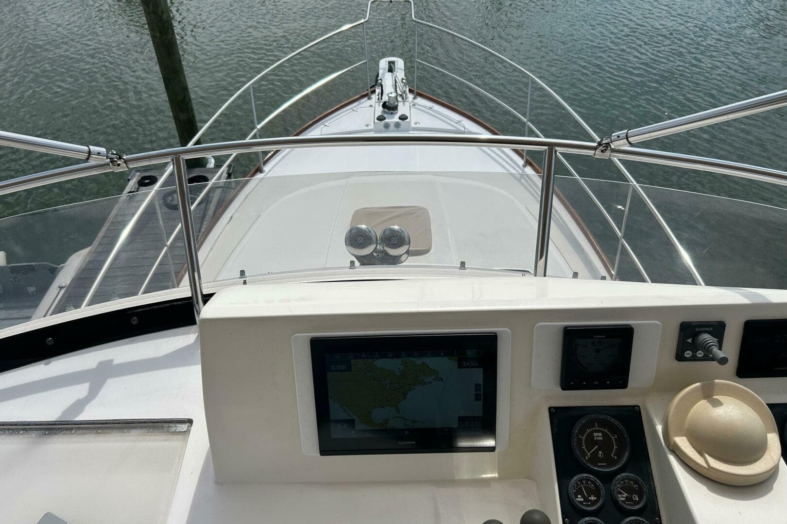 2004 Sabre 36 Flybridge — photo 10