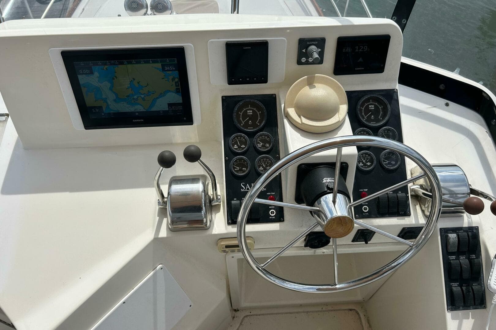 2004 Sabre 36 Flybridge — photo 14