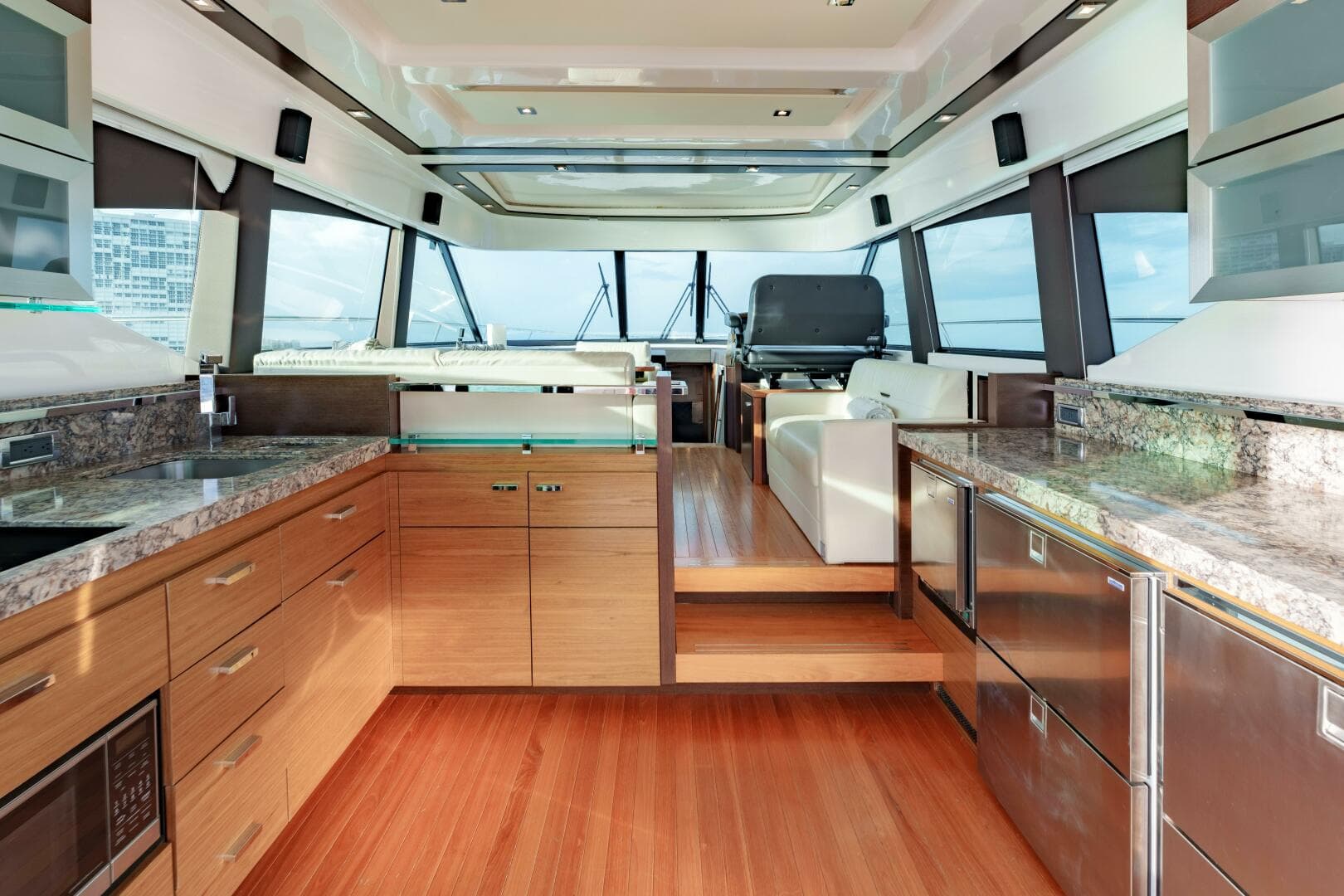 2017 Tiara Yachts C53 Coupe — photo 18