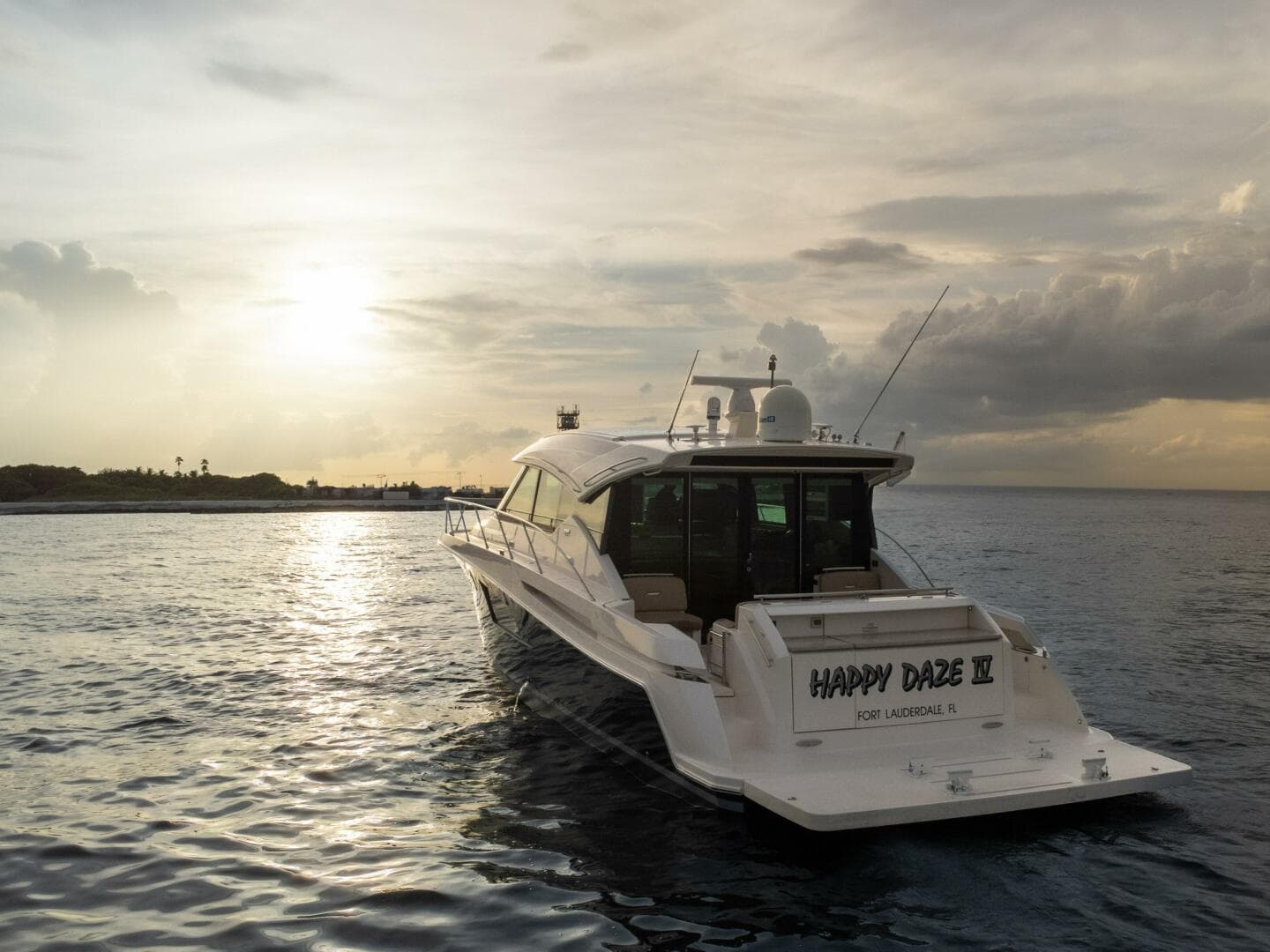 2017 Tiara Yachts C53 Coupe — photo 9