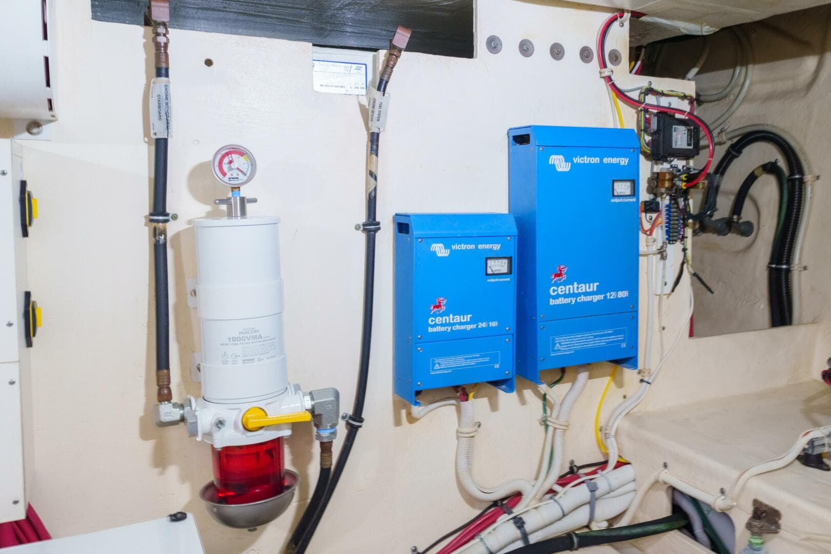 2017 Tiara Yachts C53 Coupe — photo 39