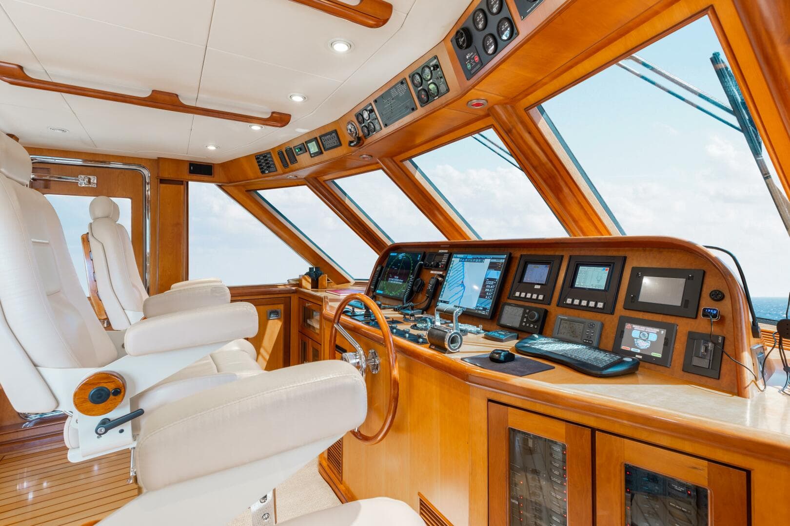 2007 President Tri-Deck — photo 41