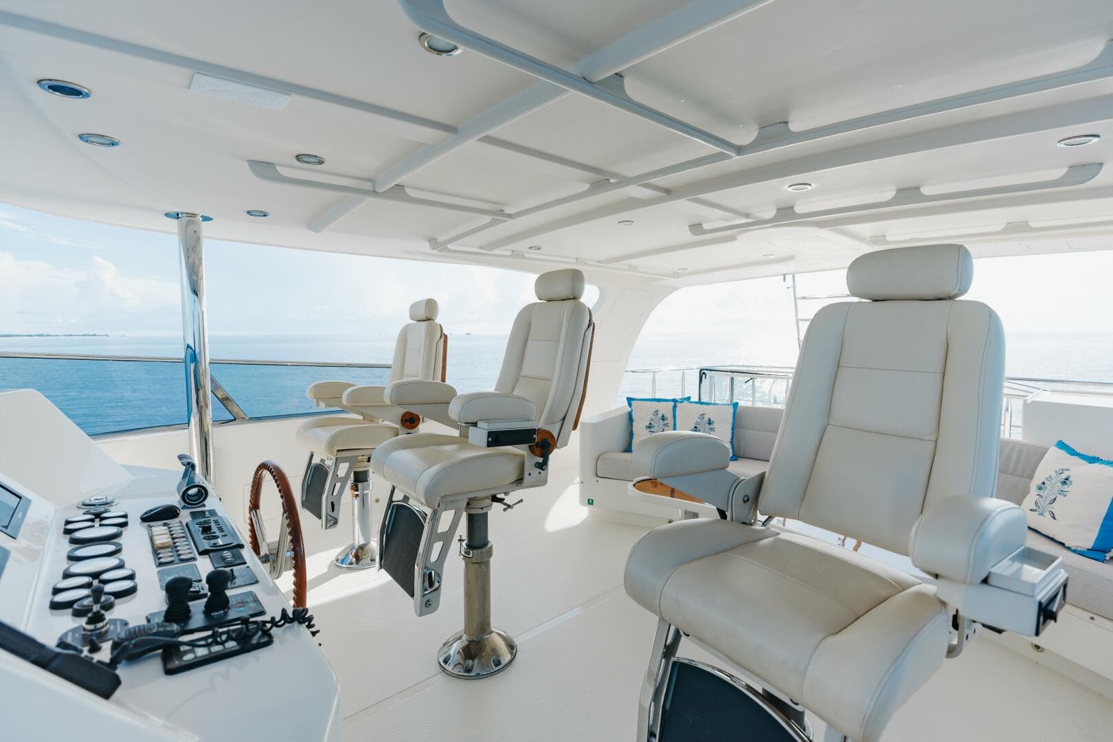 2007 President Tri-Deck — photo 10