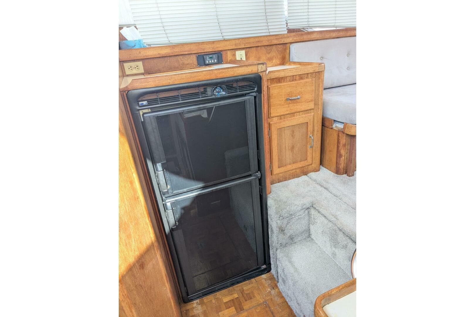 1988 Cape Dory 36 Flybridge Sedan Fast Trawler — photo 26