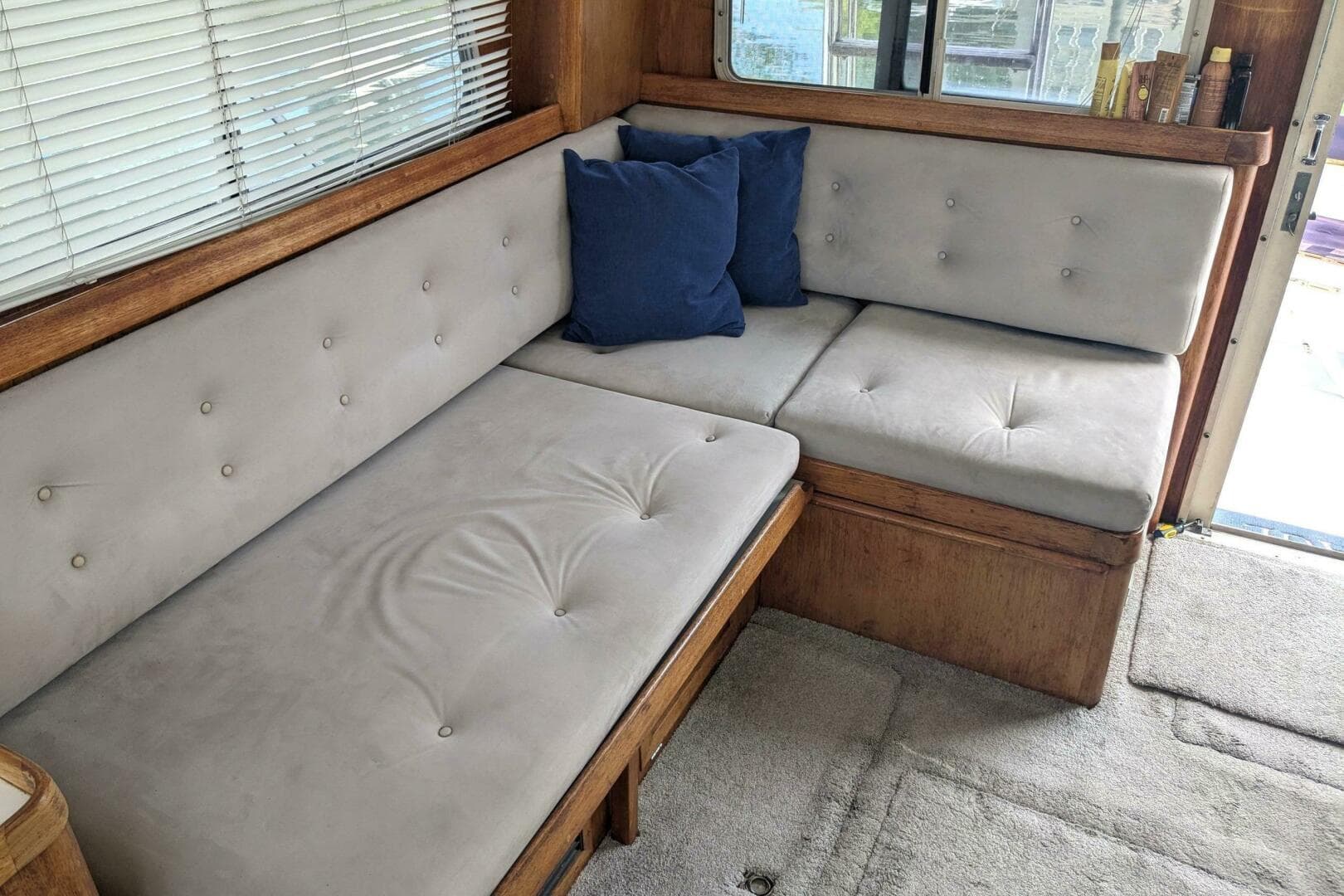 1988 Cape Dory 36 Flybridge Sedan Fast Trawler — photo 24