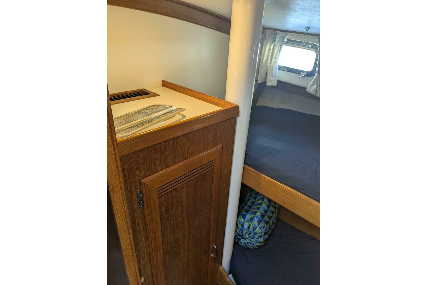 1988 Cape Dory 36 Flybridge Sedan Fast Trawler — photo 34