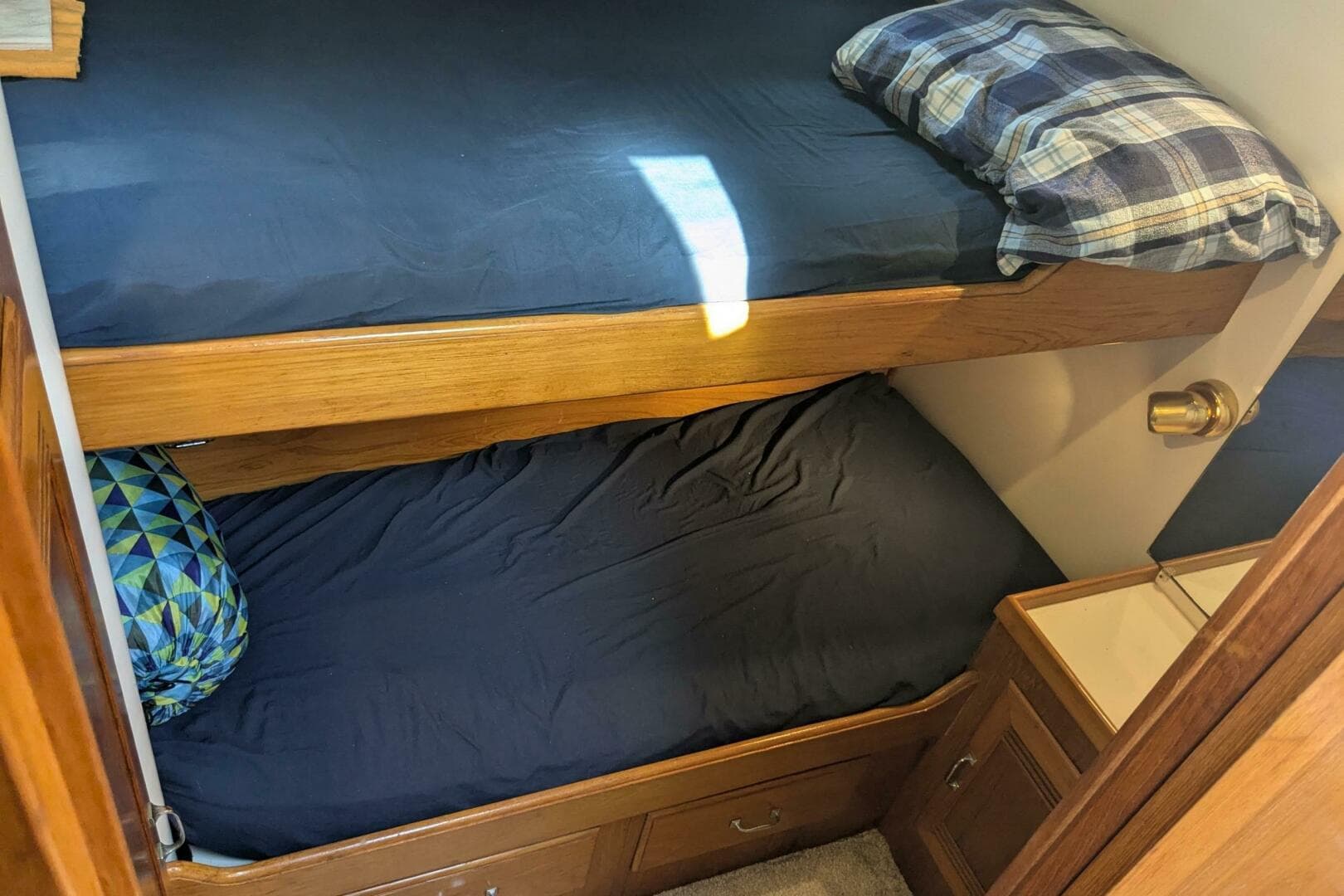 1988 Cape Dory 36 Flybridge Sedan Fast Trawler — photo 33