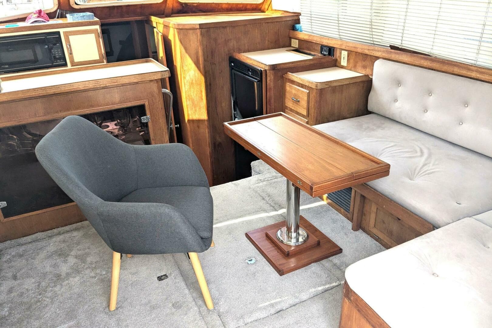 1988 Cape Dory 36 Flybridge Sedan Fast Trawler — photo 21