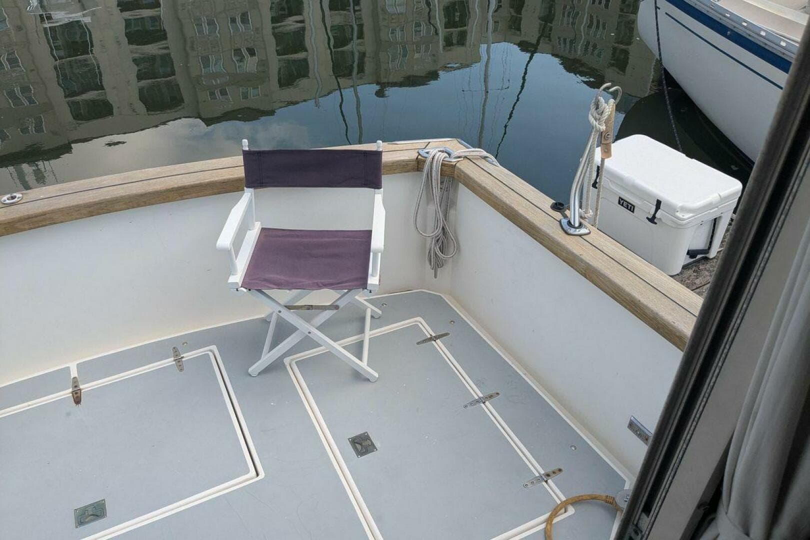 1988 Cape Dory 36 Flybridge Sedan Fast Trawler — photo 10