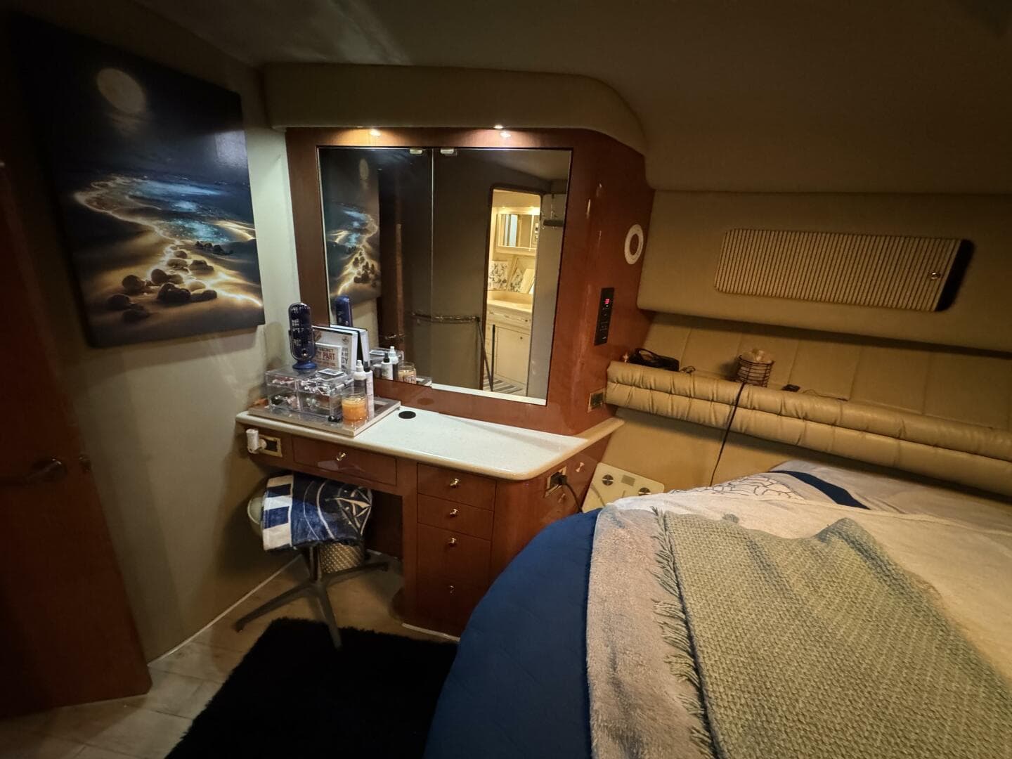 1998 Sea Ray 550 Sedan Bridge — photo 32